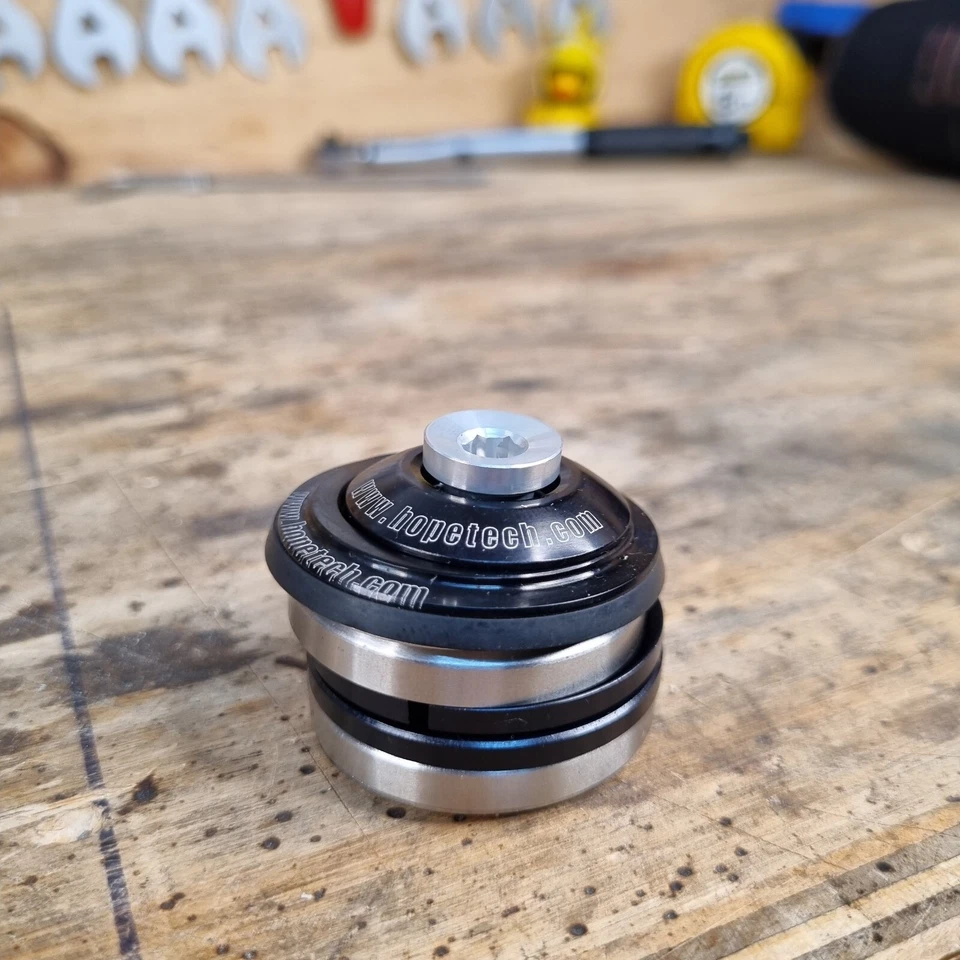 Auriculares integrados Hope - negros Foto 1 de 4