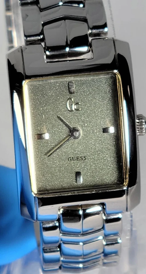 GUESS COLLECTION Women's Stainless St Water Resistan 30M Silver Green Dial 20x29 - Image 1 of 4