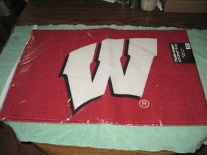 Wisconsin Badgers Team Spirit Accent Rug - Picture 1 of 4