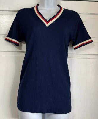 Camisa Pullover Vintage Años 70 Retro Rojo, Blanco y Azul Nylon Tejido Mujer Pequeña Foto 1 de 4