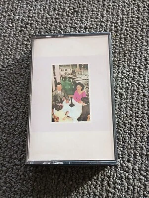 LED ZEPPELIN "PRESENCE" CASSETTE 1976 CS 8416 RARE COLUMBIA HOUSE EDITION NM - Image 1 of 4