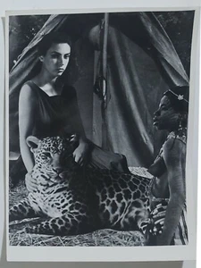 08978 Foto d'epoca 910 - Donne con giaguaro - Picture 1 of 4
