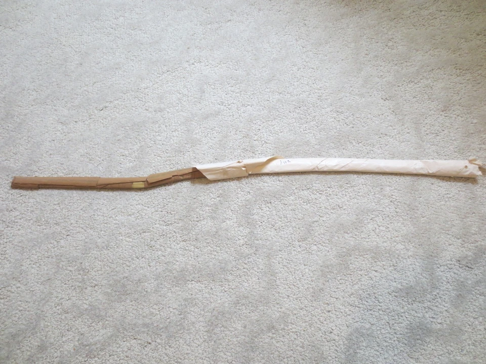 1957 Pontiac Chieftain Star Chief NOS RH Lower Rear Door Belt Molding 4711512 - Image 1 of 1