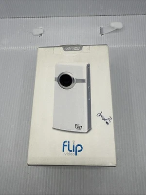 Flip Ultra HD Video Camera 8GB U32120W 3rd Gen w/ Original Battery- TESTED WORKS - Image 1 of 4
