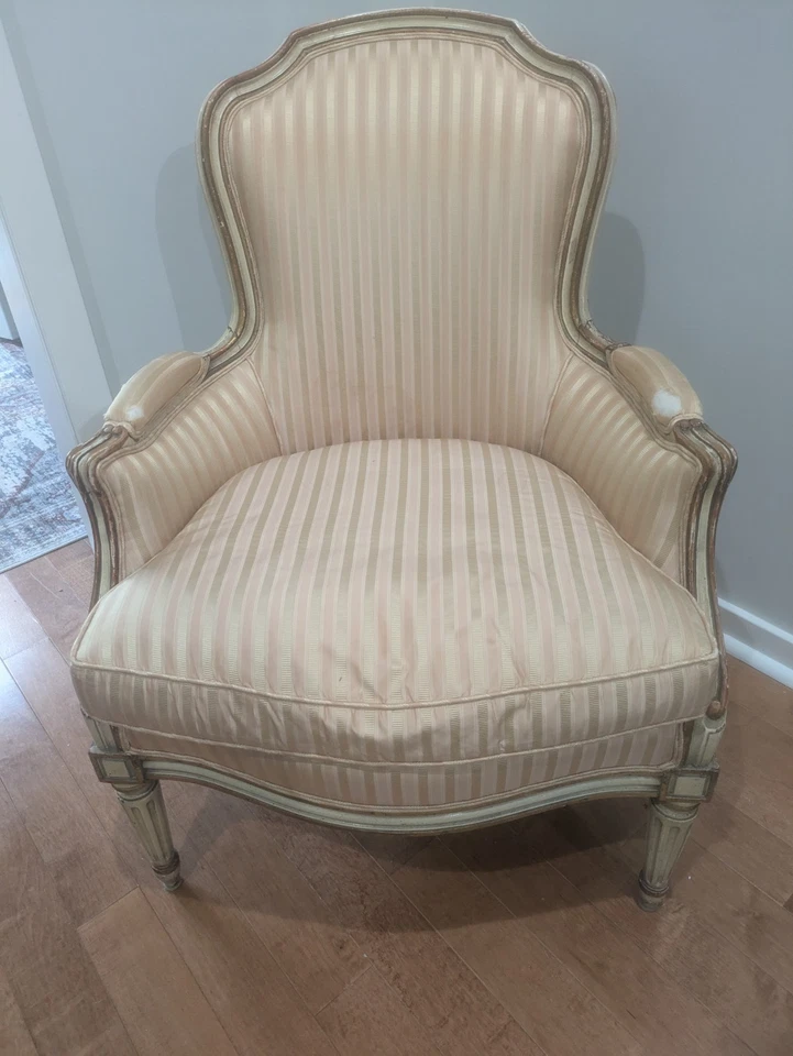 Hermoso sillón francés victoriano Luis XV1 Foto 1 de 4