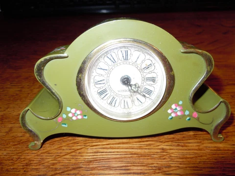 VINTAGE DECORATIVE " WESTCLOX " BEDROOM ALARM CLOCK Cover