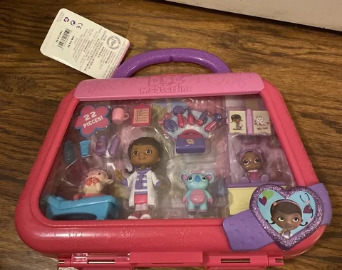 [Disney Store] Doc McStuffins Figurine Mini Play Set Baby CeCe 22 Pieces  New Cover