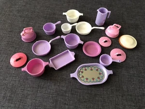 Vintage 1987 Mattel Barbie Sweet Roses Kitchen Accessories Random Mix - Picture 1 of 9