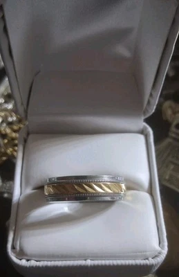 Мужское обручальное кольцо из желтого золота 10 карат и нержавеющей стали размер 11 комфортная посадка 🔥 - Изображение 1 из 4