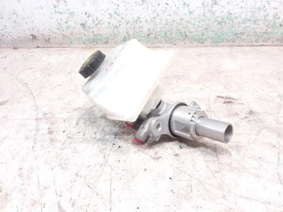 Mercedes Benz GLE43 2019 OEM cilindro maestro de freno  Foto 1 de 4