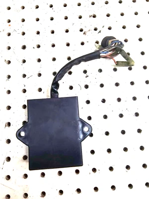 Yamaha Exciter Ii Le Oem 1991-1992 unidad CDI 88R-85540-00-00 Foto 1 de 4