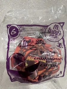 McDonalds Disney Works Madagascar 2 SKIPPER #6 Happy Meal Toy 2008 NUEVO - Imagen 1 de 2