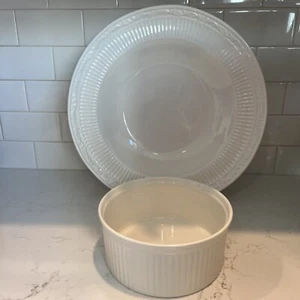 Mikasa ITALIAN COUNTRYSIDE 15" Pasta Serving Bowl & Soufflé Dish 7 7/8” Lot - Picture 1 of 9