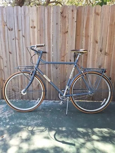2011 Trek BelleVille 3 Speed Road Bike 64cm-Frame With LED Lights  - Picture 1 of 19
