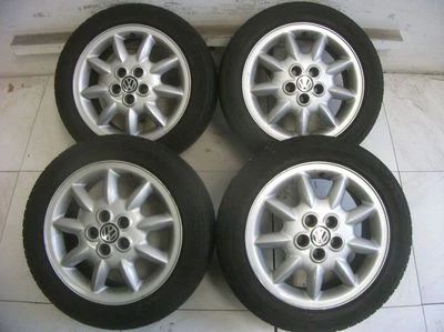 Original VW Golf 3 Vento Scirocco Corrado Alufelgen NEU Winterreifen 205 50 r15  - Bild 1 von 4