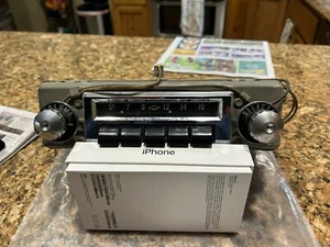 1955 Chevrolet OEM AM radio with amp - Picture 1 of 4