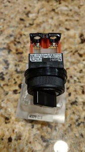 Fuji Electric AR30PR-2 Select button switch AR30PR-211B #AP58 LW USA SHIPPER - Picture 1 of 3