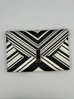 Cartera sin asas vintage GUESS blanca y negra - cierre a presión LIMPIA - hogar libre de humo Foto 1 de 4