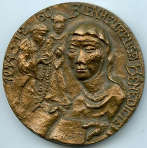 ITALIAN NUN BENEDETTA DI ASSISI FRENCH RELIGIOUS BRONZE MEDAL 68MM 220G - Picture 1 of 2