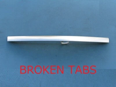 2010 2011 MERCURY MILAN FRONT HOOD UPPER TOP CHROME TRIM MOLDING USED OEM 10 11 - Image 1 of 4