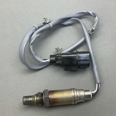 OE Bosch Oxygen Sensor O2 15967 For 2000-2001 Nissan Sentra 1.8L Downstream Left - Image 1 of 4