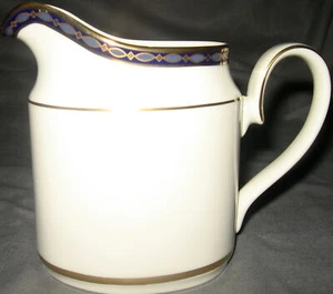 Minton St. James Milchkännchen - Bild 1 von 1