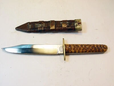 Cuchillo Bowie John Newton & Co Sheffield England con funda y mango de hueso de concierto Foto 1 de 4