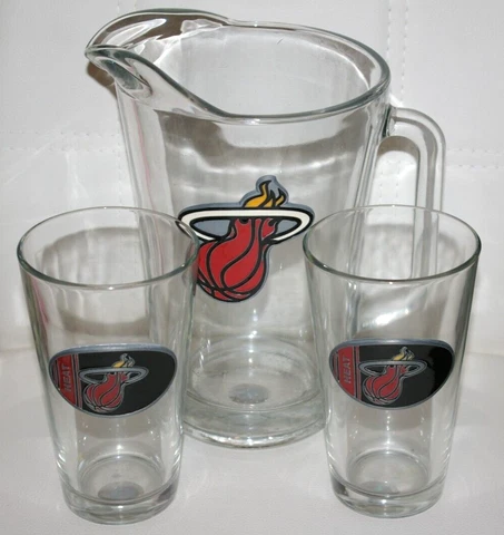 NBA Miami Heat Pitcher and 2 Glasses Cover