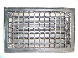 Antique 1900's Cast Iron Floor /Wall Heat Register Working Louver 13.5" x 8.75"