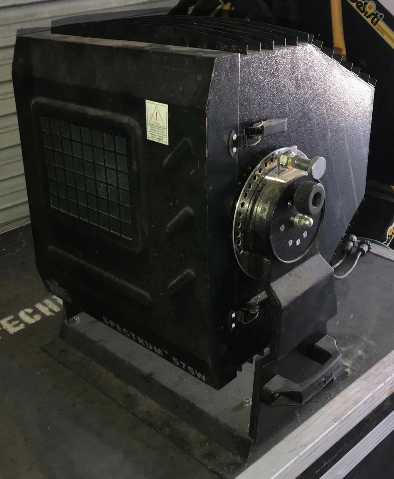 5-CHAUVET SPECTRUM 575W LAVADO ARQUITECTÓNICO EXTERIOR TODO EN BUEN ESTADO Foto 1 de 4