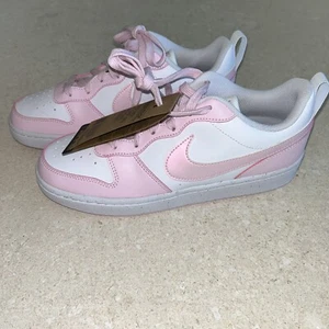 Nuove scarpe con lacci scintillanti rosa bambina 7 Nike Borough Low Recraft donna 8,5 - Foto 1 di 4