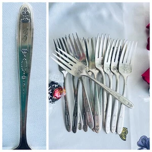 12 tenedores de ensalada Oneida Grosvenor 1921 plato de plata comunitario Art Deco (+1 extra) - Imagen 1 de 9