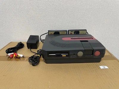Sistema de consola SHARP Twin Famicom AN-500 negro [cinturón mantenido reemplazado] Foto 1 de 4