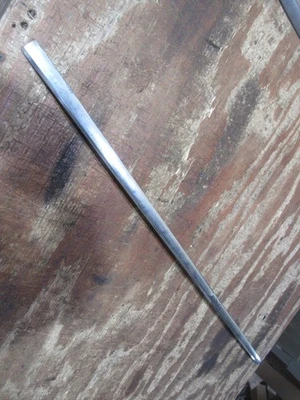 Chevrolet Impala Caprice 1967 4 puertas techo rígido ventana trasera moldura superior Foto 1 de 4