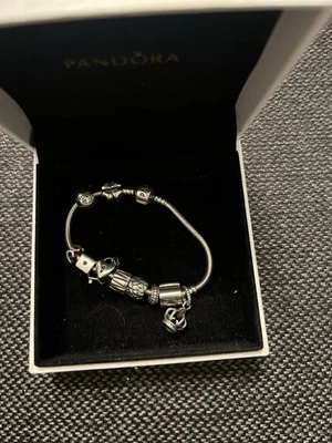 Pandora Armband 18cm Mit Charms - Bild 1 von 4