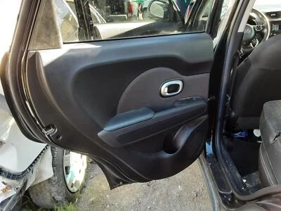 Panel de moldura interior de puerta trasera izquierda usado se adapta a: Kia Soul 2015 grado A Foto 1 de 4