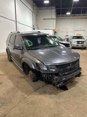 11 12 13 14 15 16 17 18 19 DODGE JOURNEY Alternator - Image 1 of 4