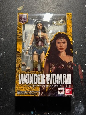 SH Figuarts ЧУДО-ЖЕНЩИНА Лига справедливости Tamashii Nations BANDAI 1/12 В КОМПЛЕКТЕ - Изображение 1 из 2