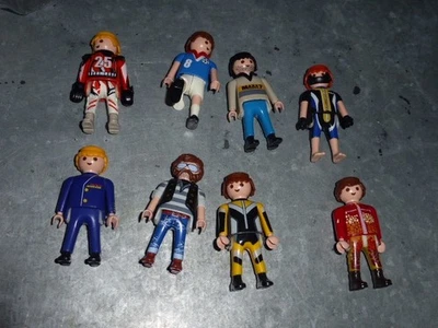 PLAYMOBIL: LOT DE 8 PERSONNAGES HOMMES - Photo 1/2