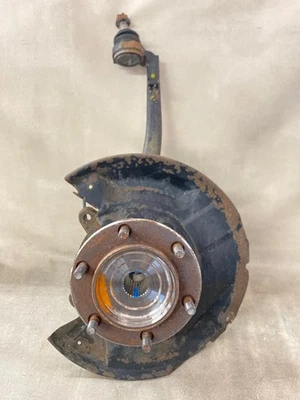 2004 Tacoma Spindle Knuckle Driver Side 4x4 ABS Auto Disconnecting Differential - Image 1 of 4