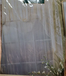 CORTINA SWAG DE ENCAJE DORADO (BEIGE) CON FLECOS 60"" X 36"" - Imagen 1 de 7