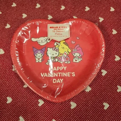 红色 Hello Kitty & Friends 情人节心形纸板 6.87 x 6.37 (16 克拉) — 第 1/2 张图片
