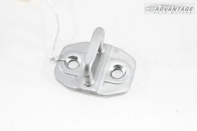 Jeep Compass 2017-2021 delantero o trasero izquierdo o derecho pestillo cerradura striker OEM Foto 1 de 4