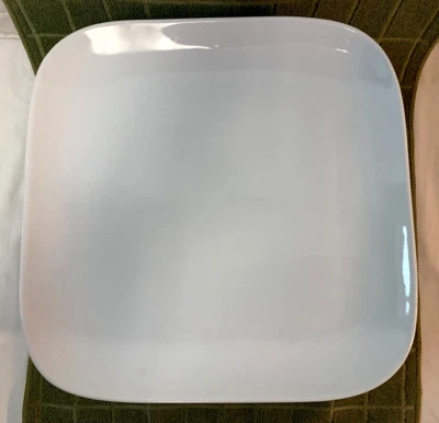 Лот из двенадцати (12) белых фарфоровых обеденных тарелок SONATA 11 дюймов квадратные - Изображение 1 из 4