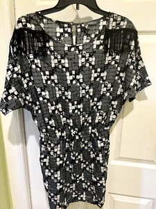 Vestido con flecos para mujer Peppermint en gris estampado múltiple talla mediana - Imagen 1 de 3
