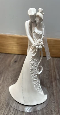 GINA FREEHILL "EMBRACE" BRIDE & GROOM 婚礼蛋糕杯雕像 9"高 — 第 1/4 张图片