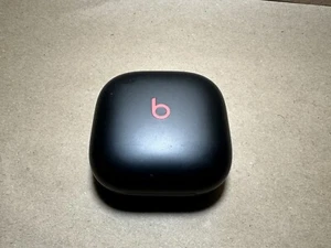 Beats by Dr. Dre Fit Pro A2578 True Wireless Noise Cancel Earbuds CHARGING CASE - Picture 1 of 3