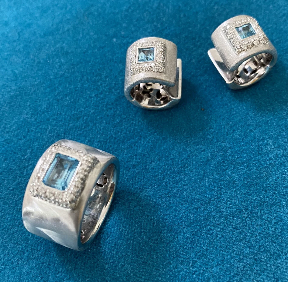 Robert Coin 18k White Gold Ring and Earrings Set - Image 1 of 4