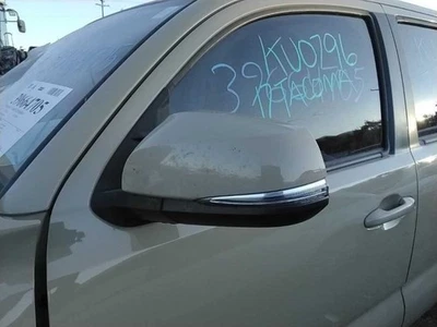 Espejo retrovisor lateral del conductor con lámpara de señal OEM 16-23 TACOMA 1283264 Foto 1 de 4