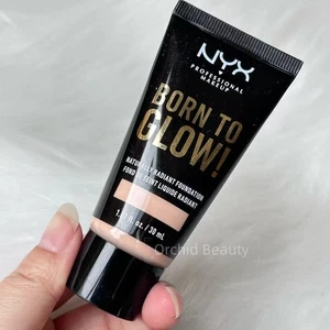 New Sealed NYX Naturally Radiant Foundation~Light~Full size 30ml/1 OZ - Picture 1 of 6